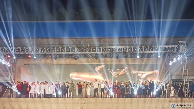 少妇被又大又粗又爽久久