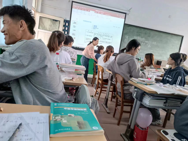 少妇被又大又粗又爽久久