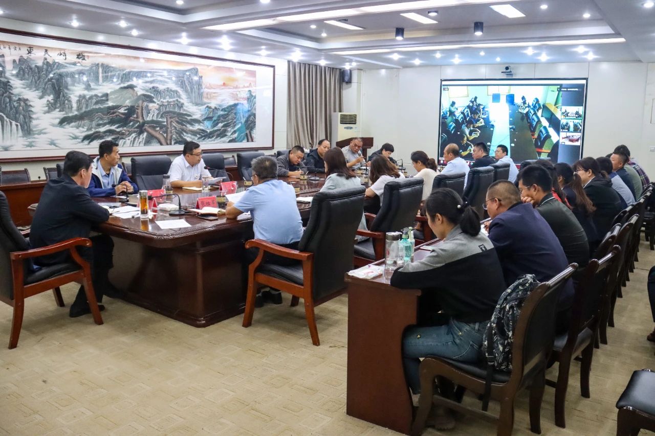 少妇被又大又粗又爽久久