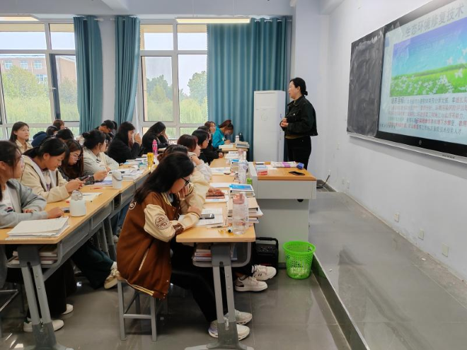 少妇被又大又粗又爽久久