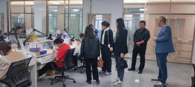 少妇被又大又粗又爽久久