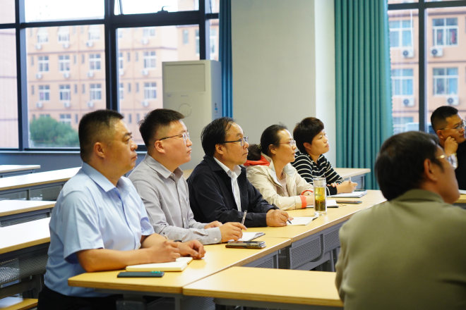 少妇被又大又粗又爽久久