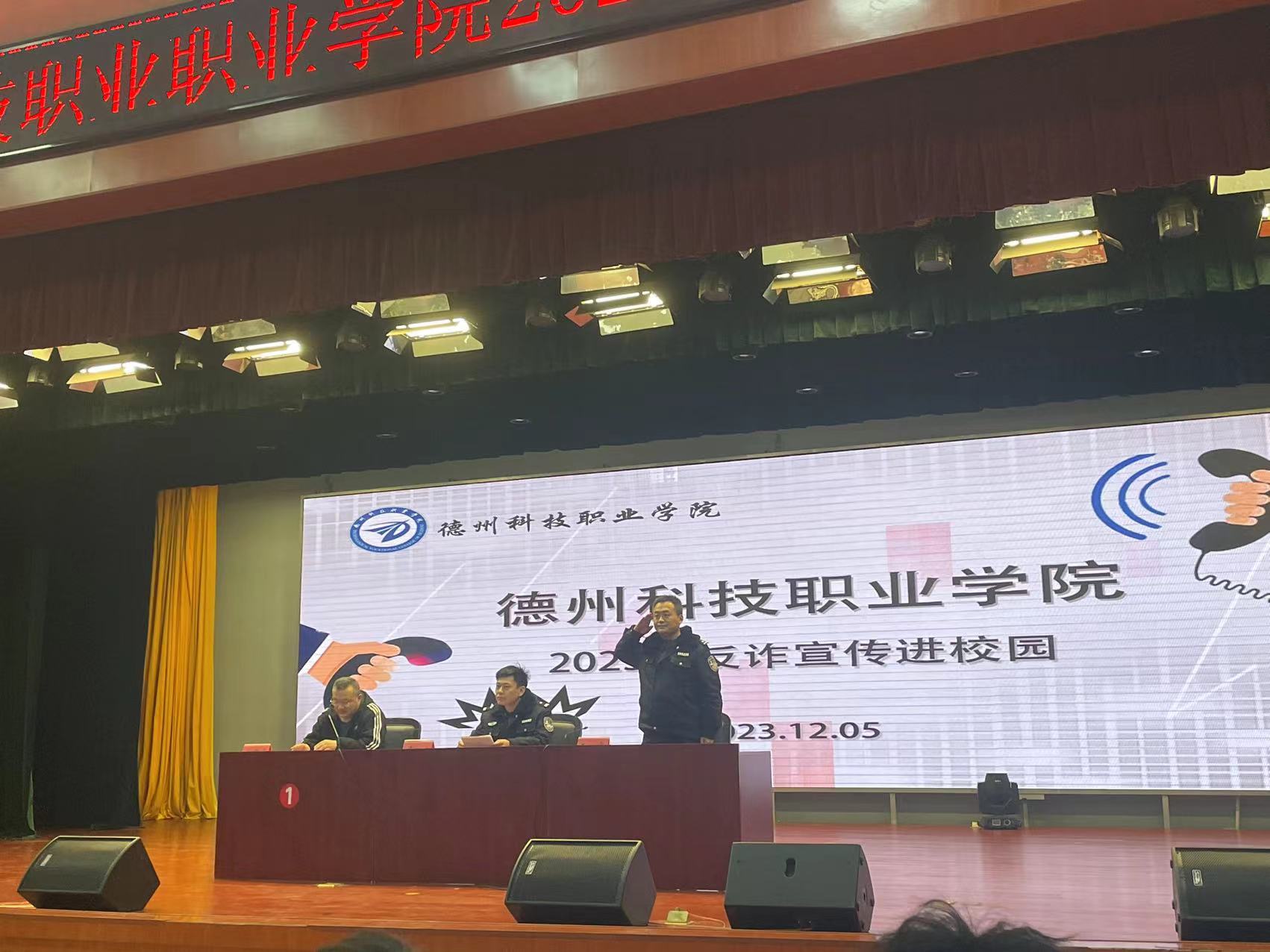 少妇被又大又粗又爽久久