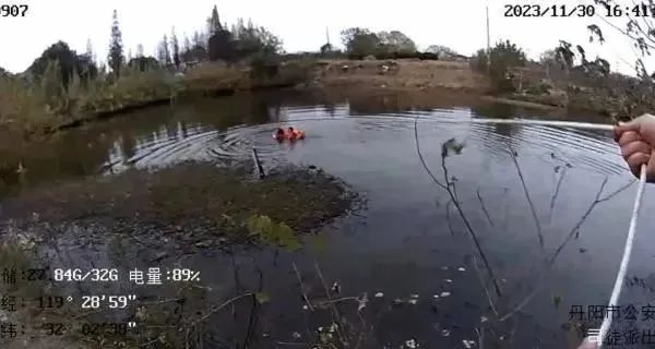 少妇被又大又粗又爽久久