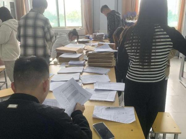 少妇被又大又粗又爽久久