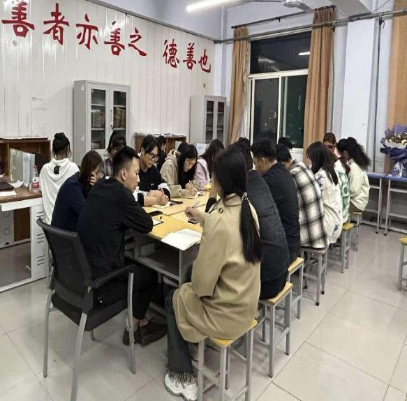 少妇被又大又粗又爽久久