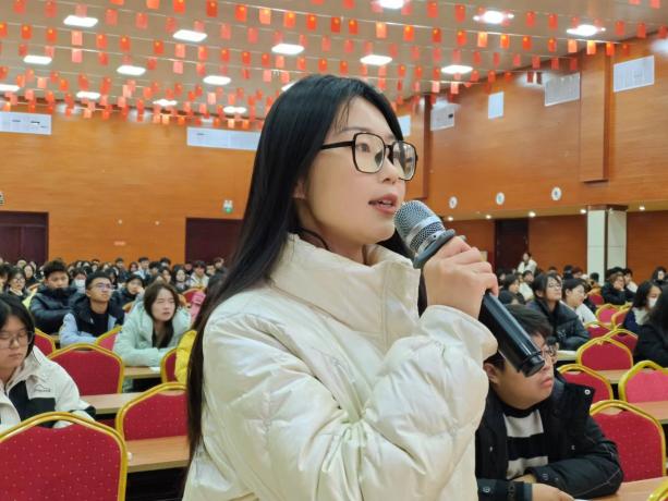 少妇被又大又粗又爽久久