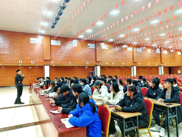 少妇被又大又粗又爽久久