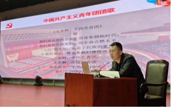 少妇被又大又粗又爽久久