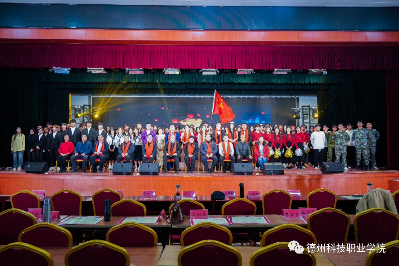 少妇被又大又粗又爽久久