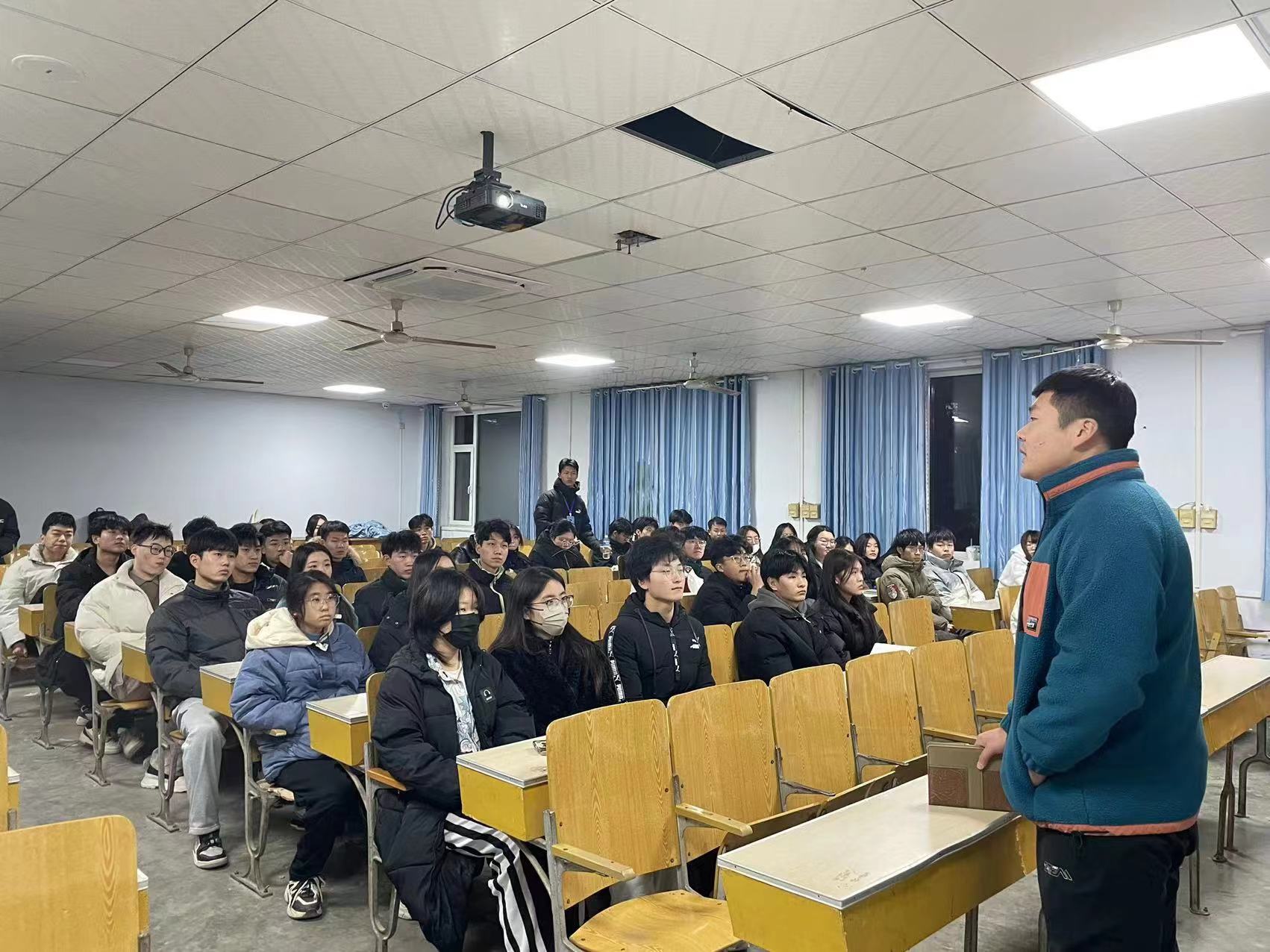 少妇被又大又粗又爽久久