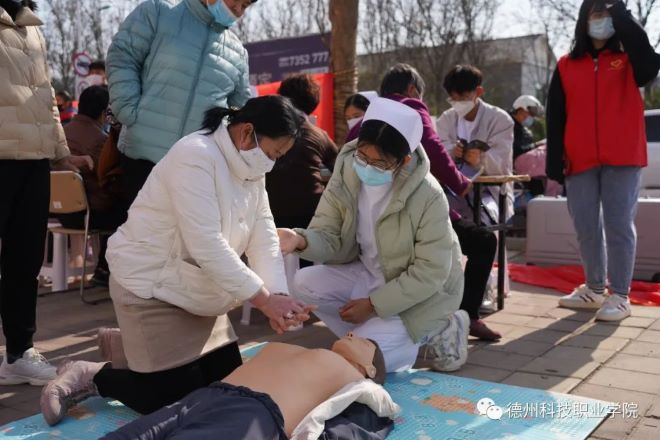 少妇被又大又粗又爽久久