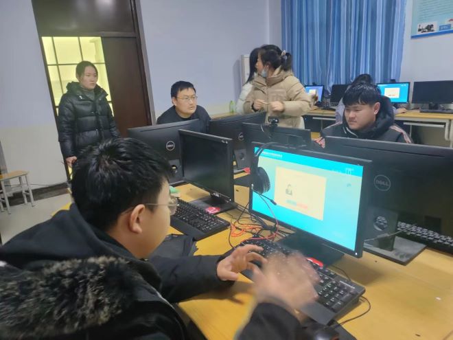 少妇被又大又粗又爽久久