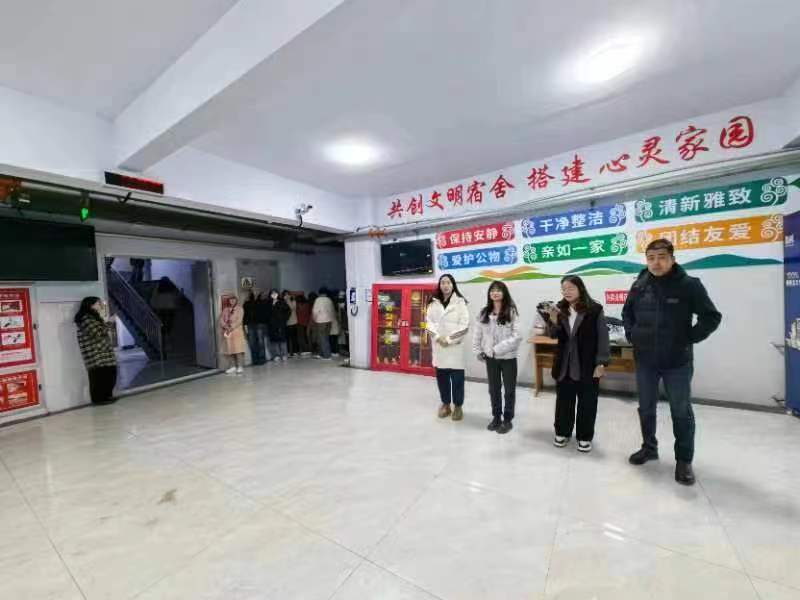 少妇被又大又粗又爽久久