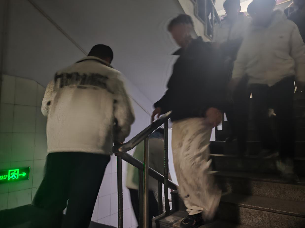 少妇被又大又粗又爽久久