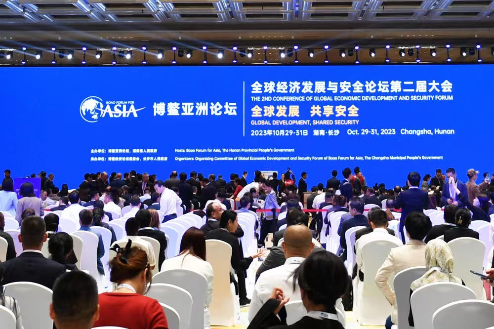 少妇被又大又粗又爽久久