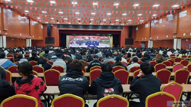 少妇被又大又粗又爽久久