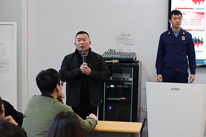 少妇被又大又粗又爽久久