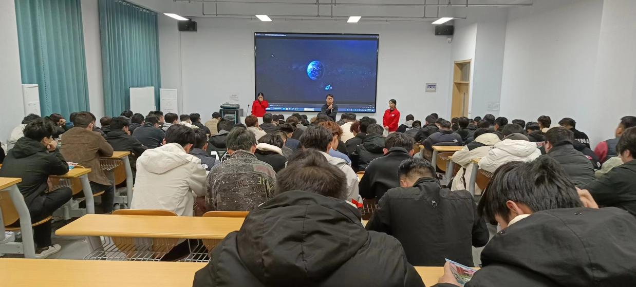 少妇被又大又粗又爽久久