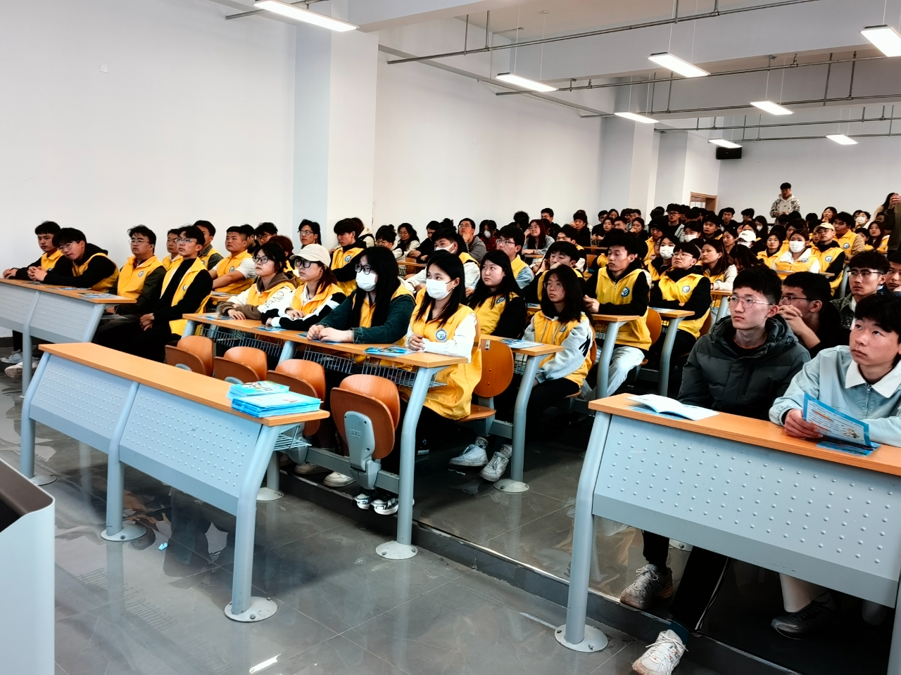 少妇被又大又粗又爽久久