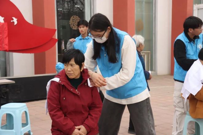 少妇被又大又粗又爽久久