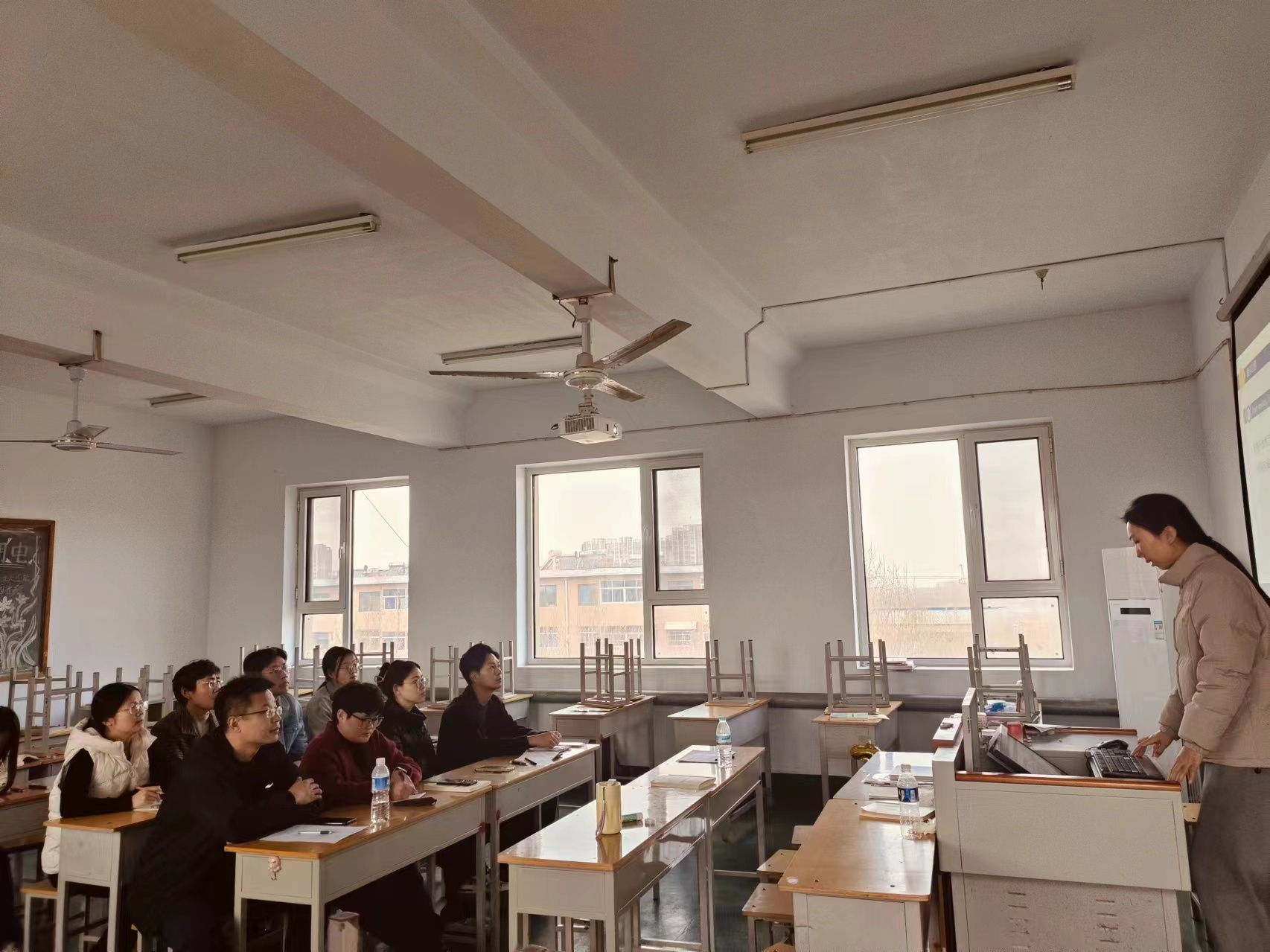 少妇被又大又粗又爽久久