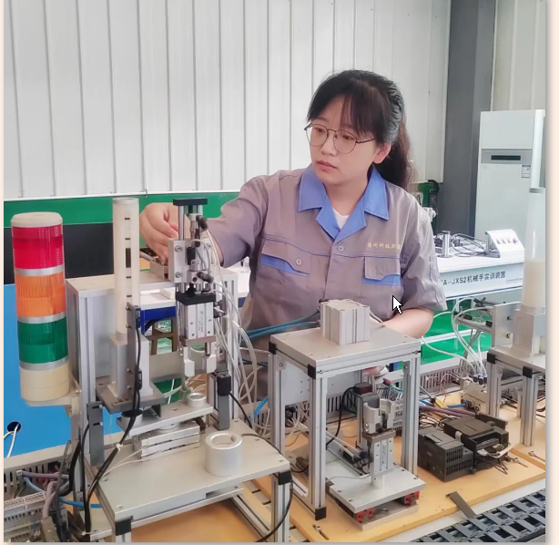 少妇被又大又粗又爽久久