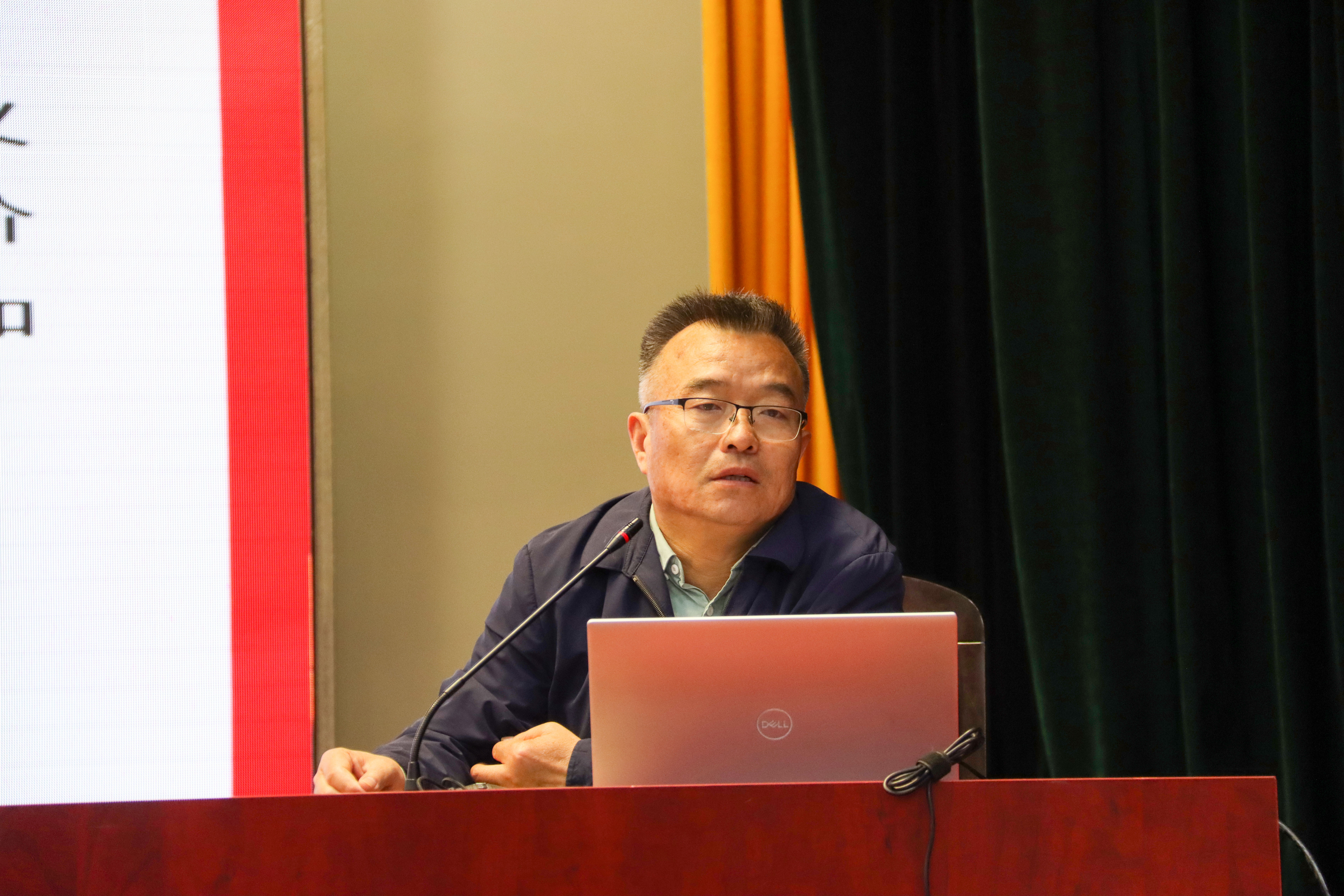 少妇被又大又粗又爽久久