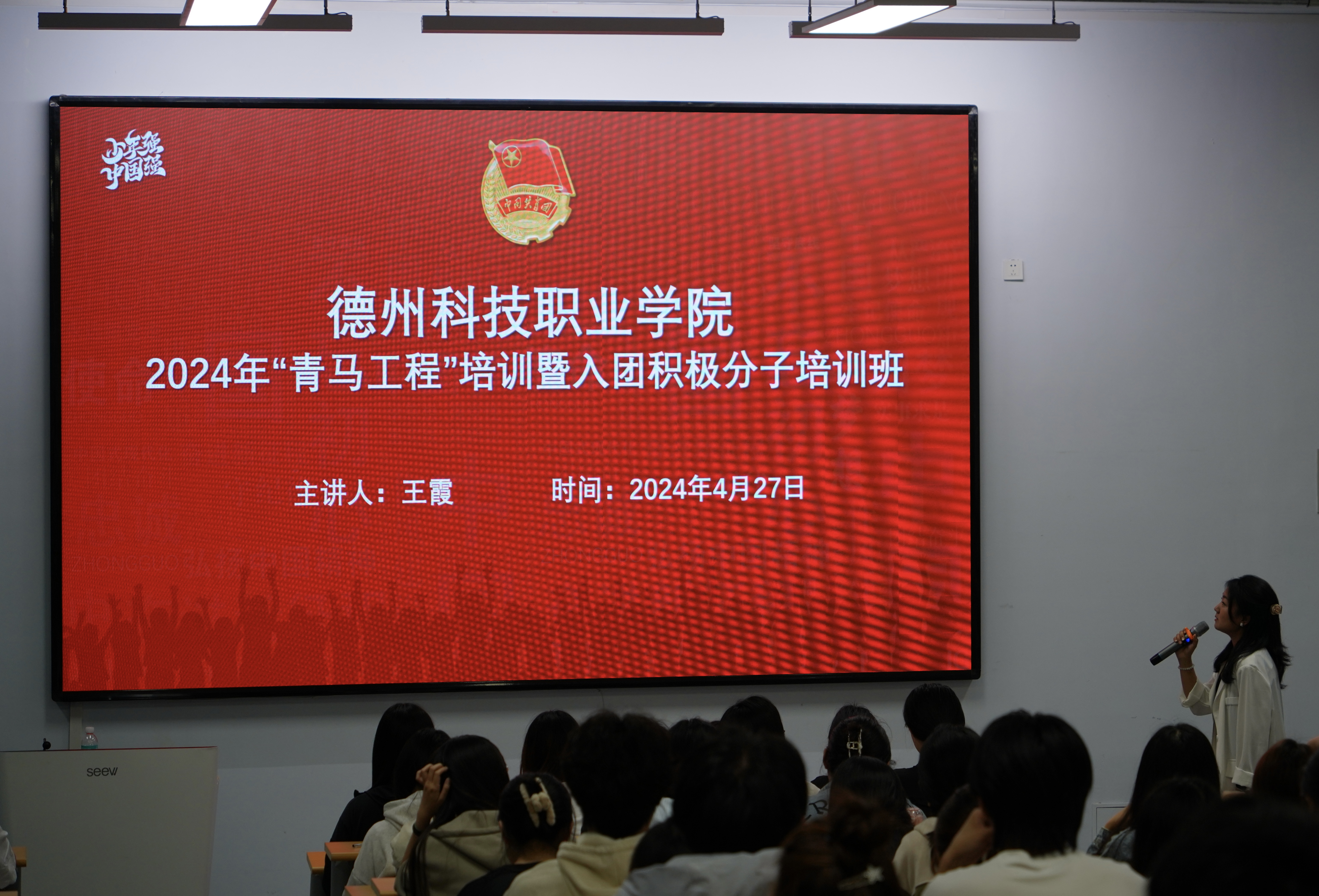 少妇被又大又粗又爽久久