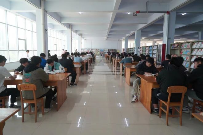 少妇被又大又粗又爽久久