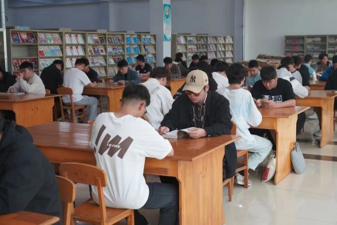 少妇被又大又粗又爽久久