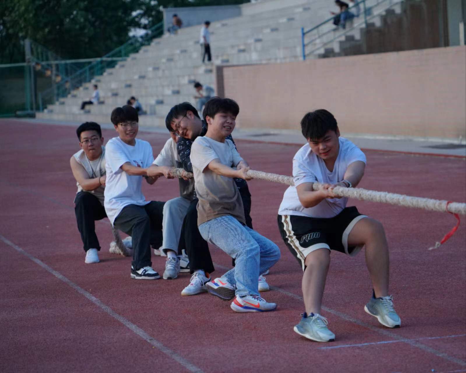 少妇被又大又粗又爽久久