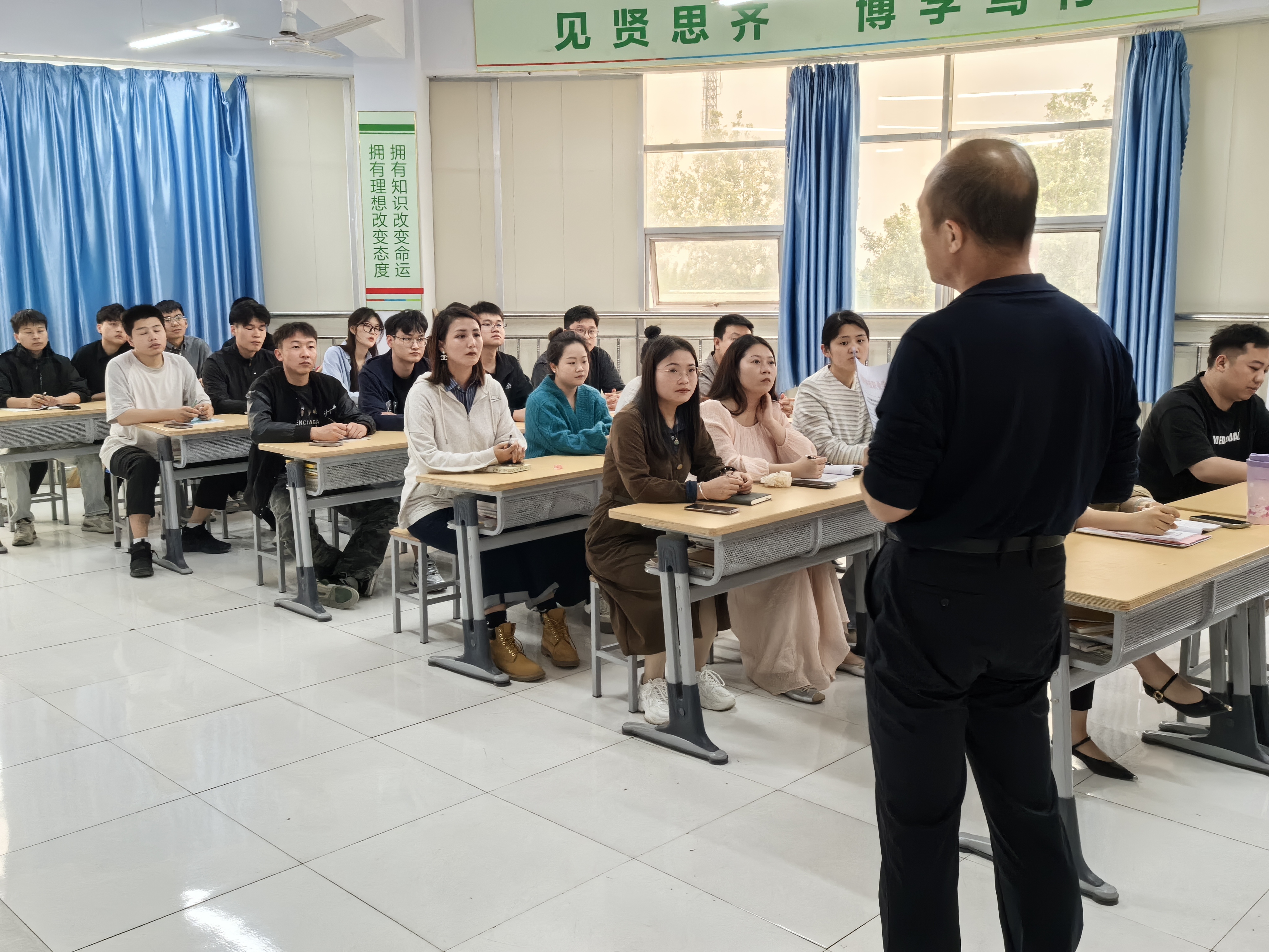 少妇被又大又粗又爽久久