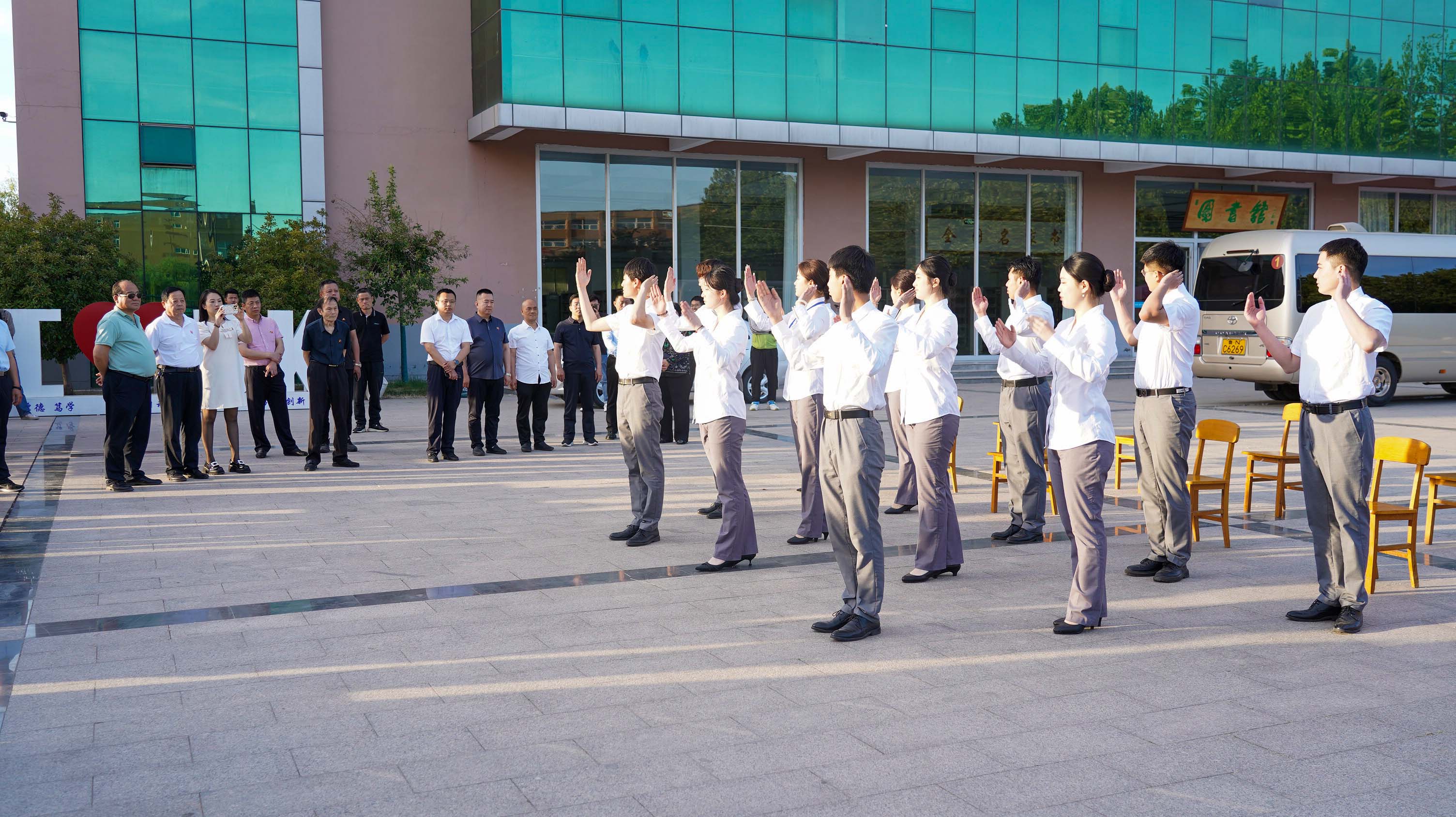 少妇被又大又粗又爽久久