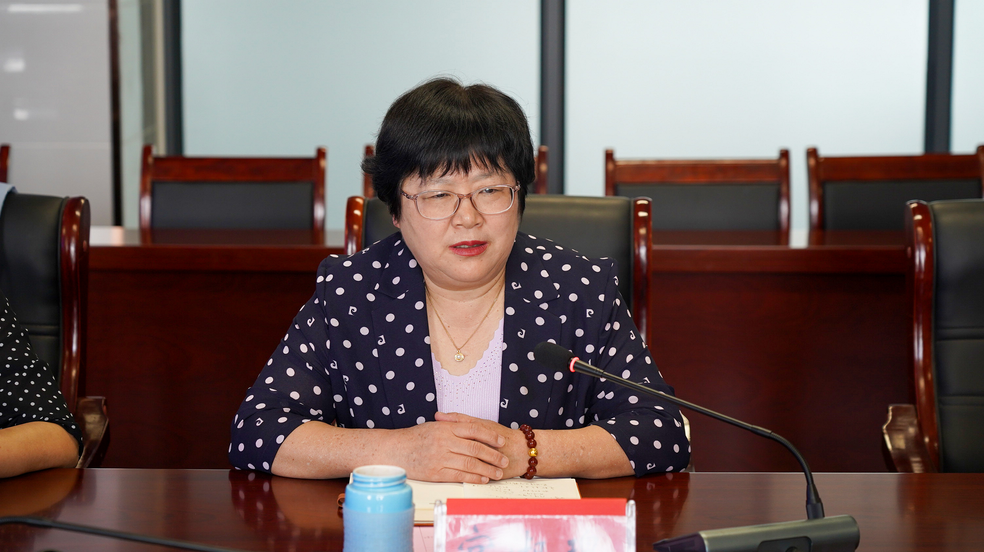 少妇被又大又粗又爽久久