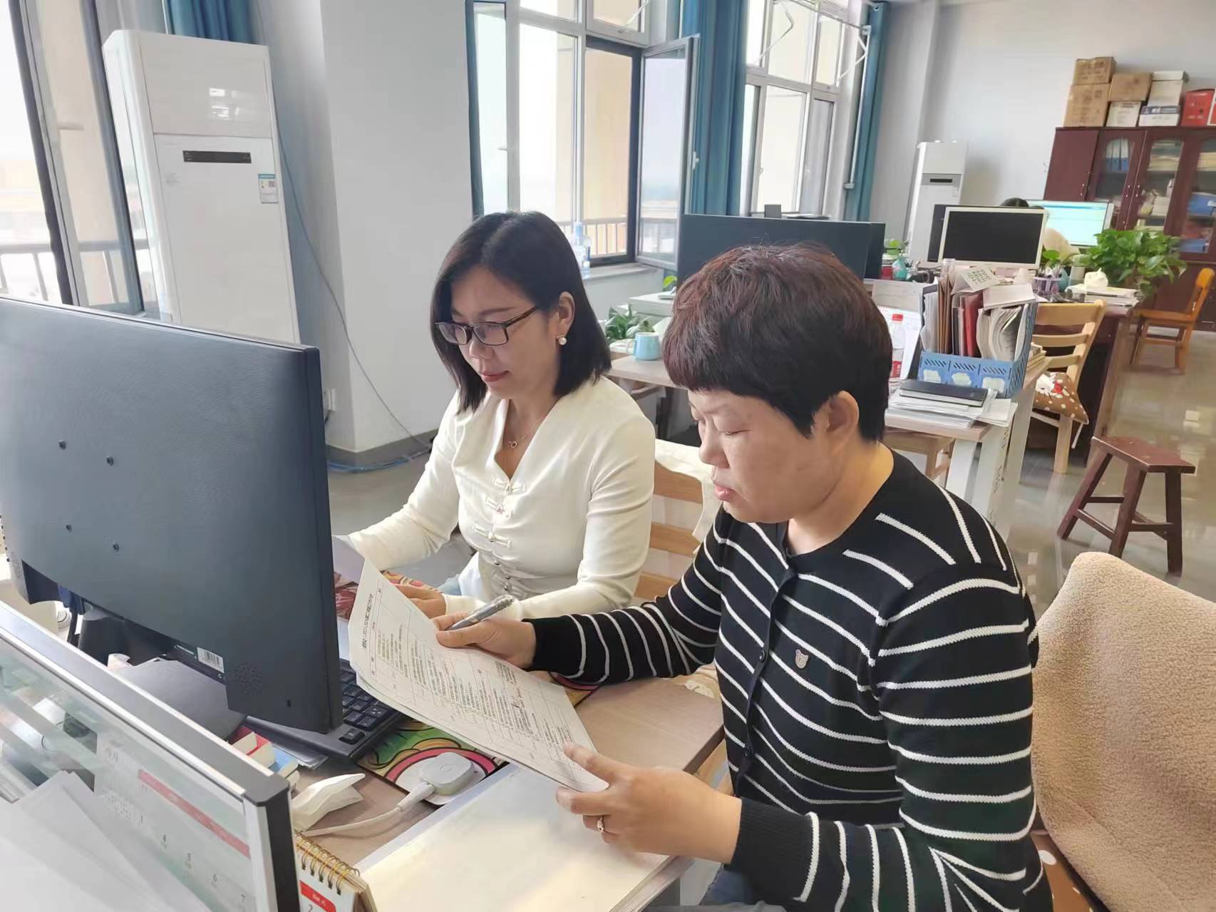 少妇被又大又粗又爽久久