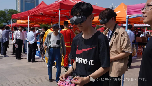 少妇被又大又粗又爽久久