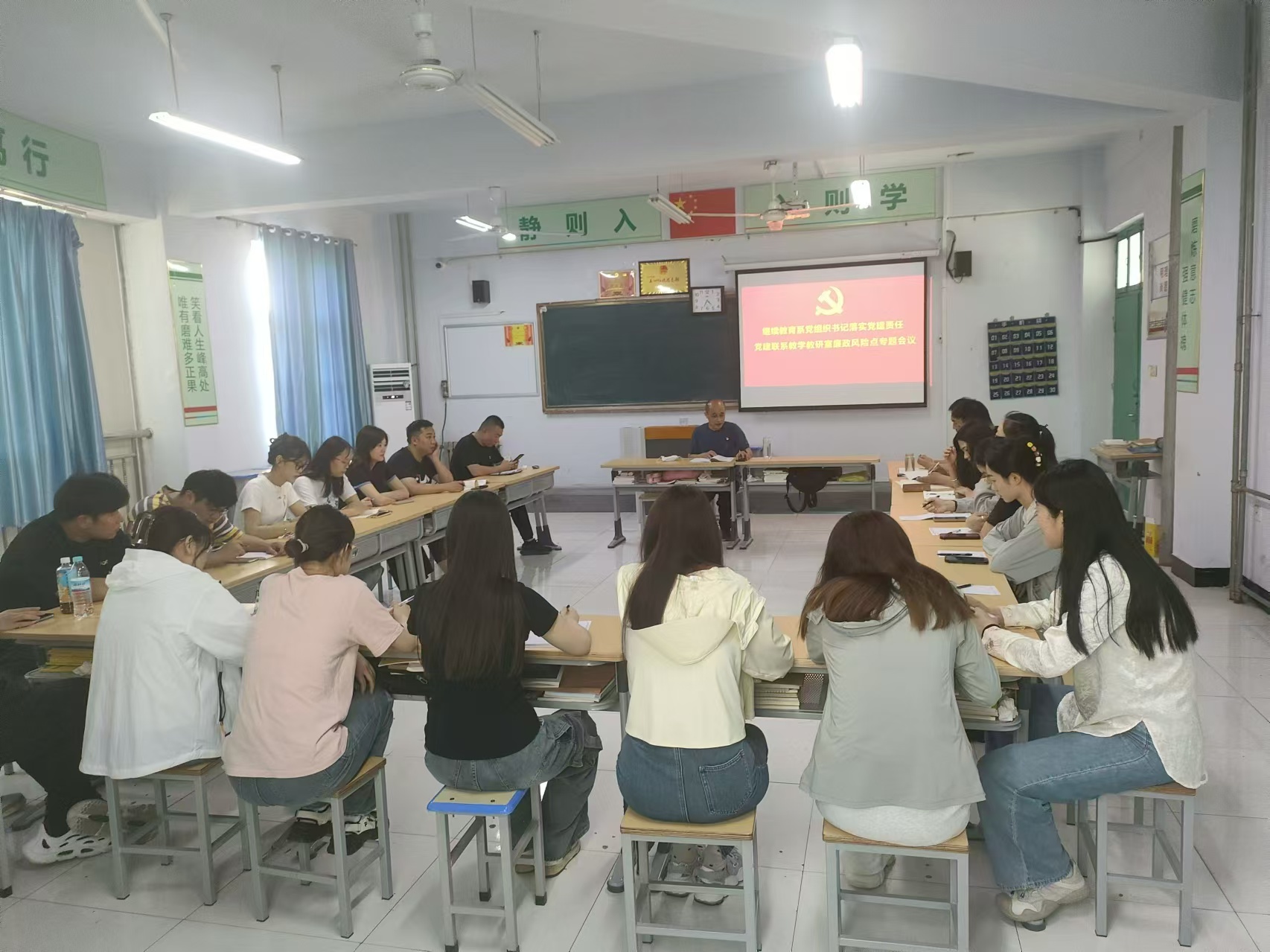 少妇被又大又粗又爽久久