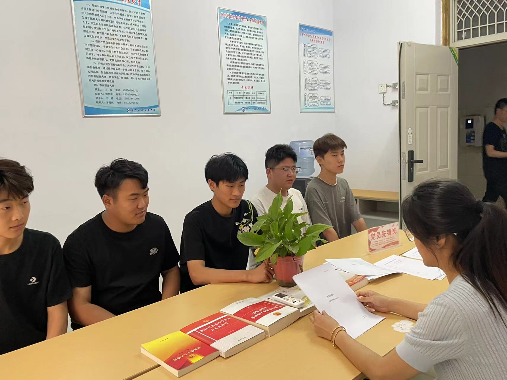 少妇被又大又粗又爽久久