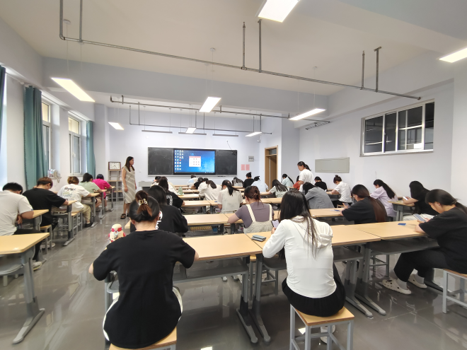 少妇被又大又粗又爽久久