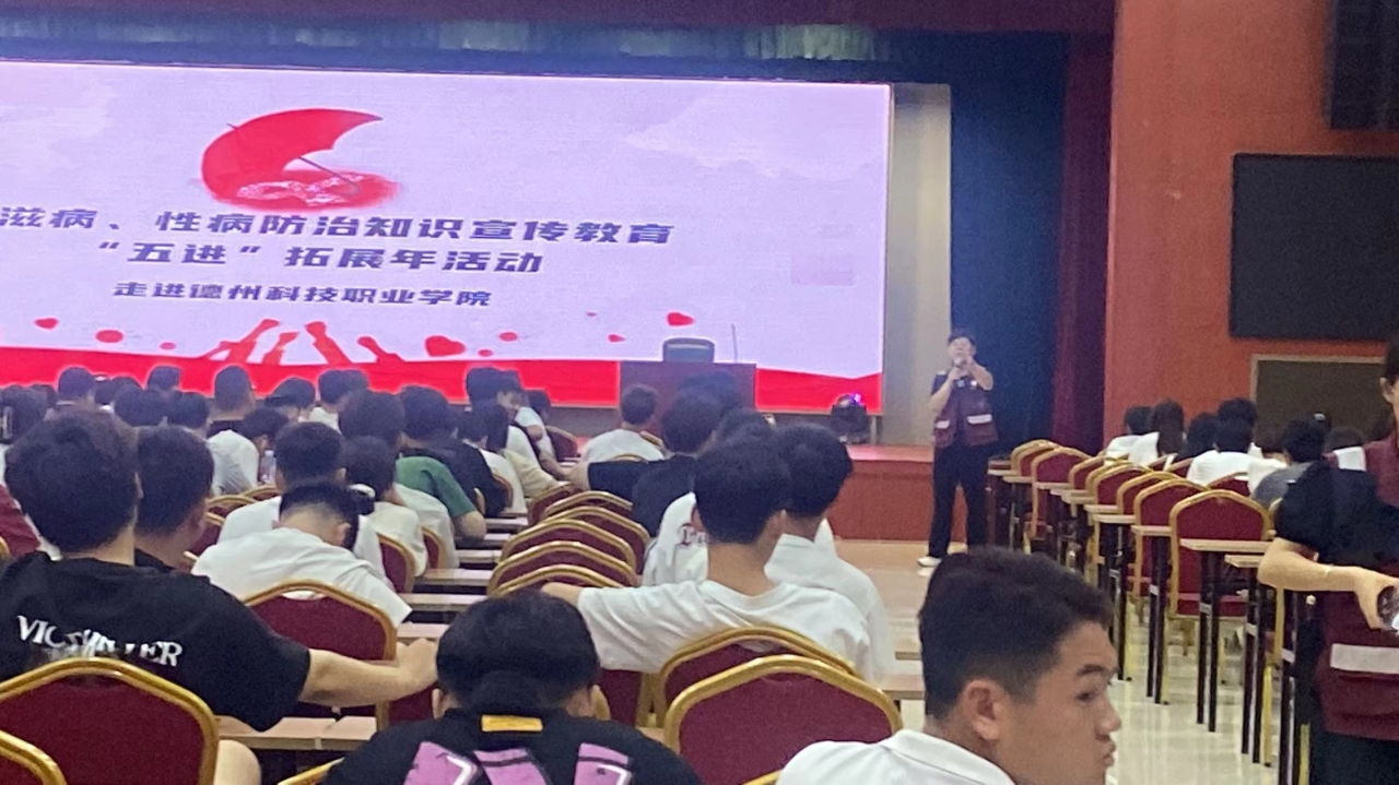 少妇被又大又粗又爽久久