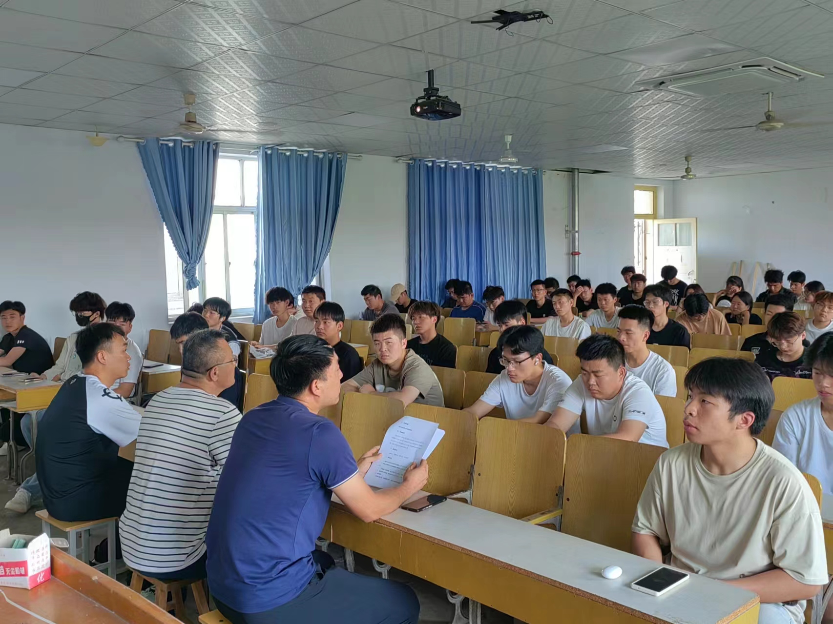 少妇被又大又粗又爽久久