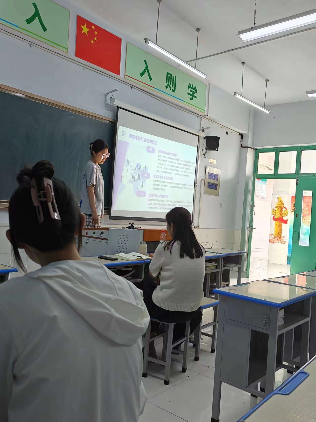 少妇被又大又粗又爽久久