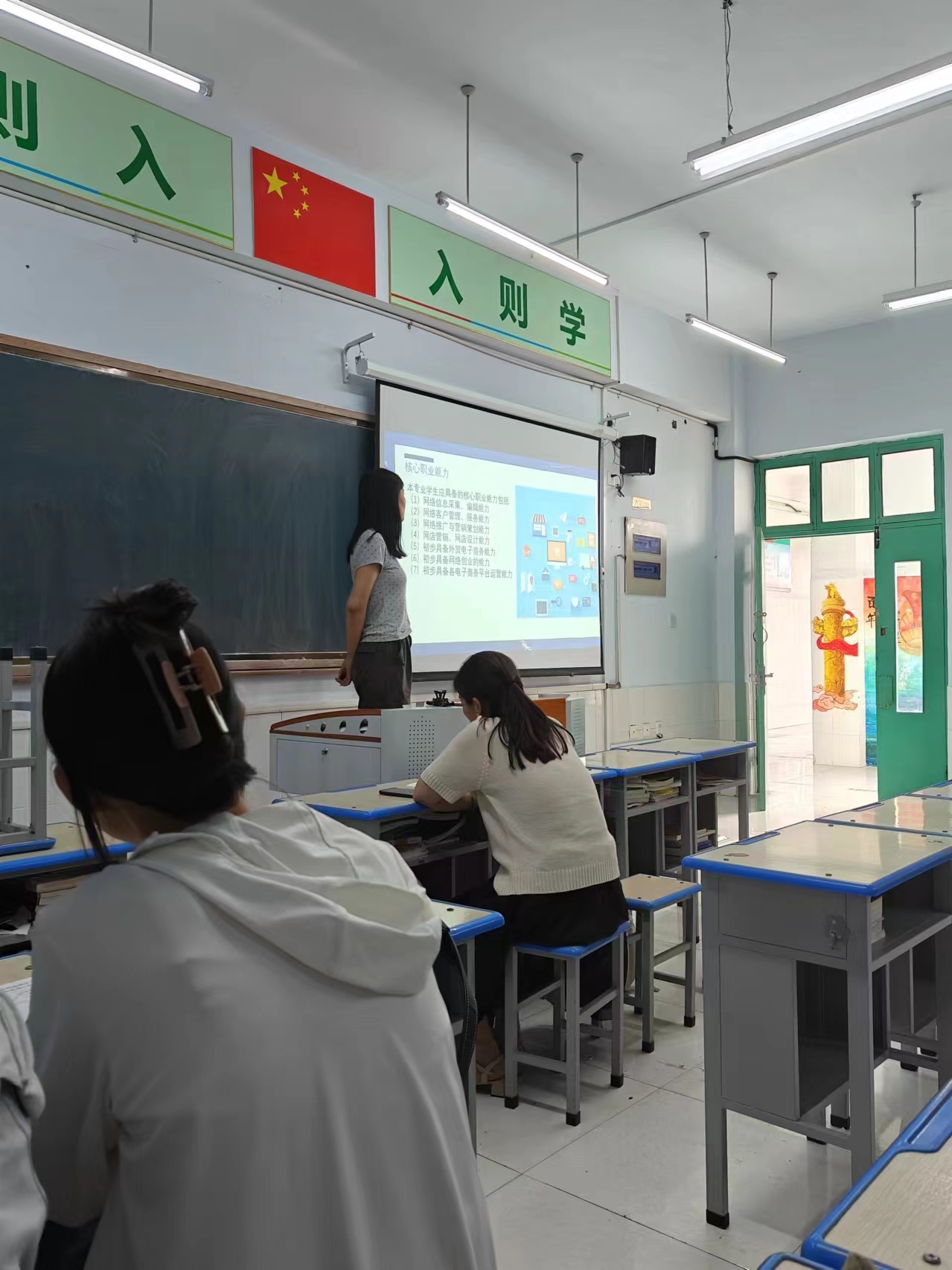 少妇被又大又粗又爽久久