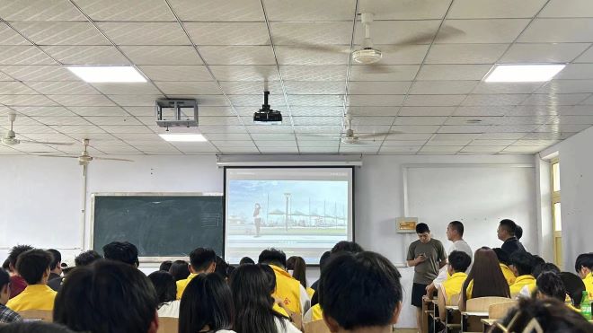 少妇被又大又粗又爽久久