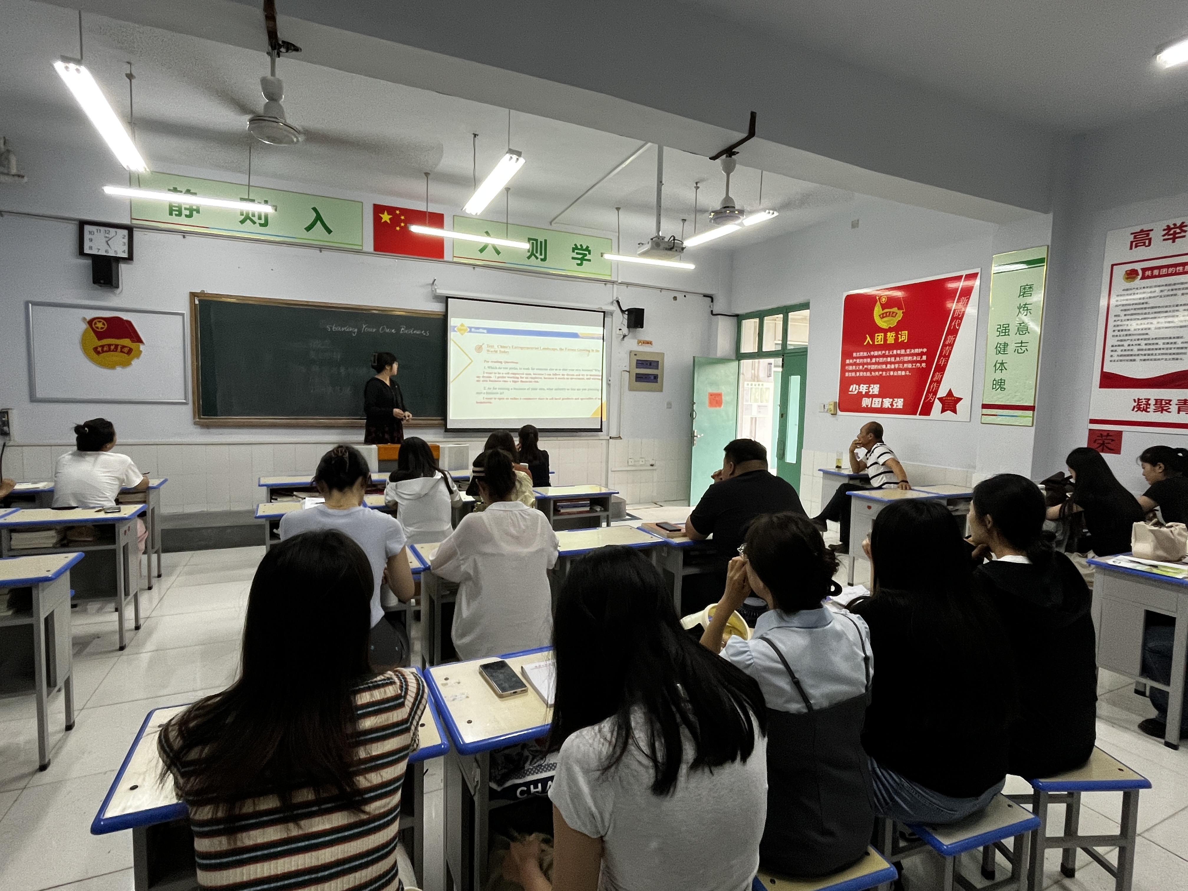 少妇被又大又粗又爽久久