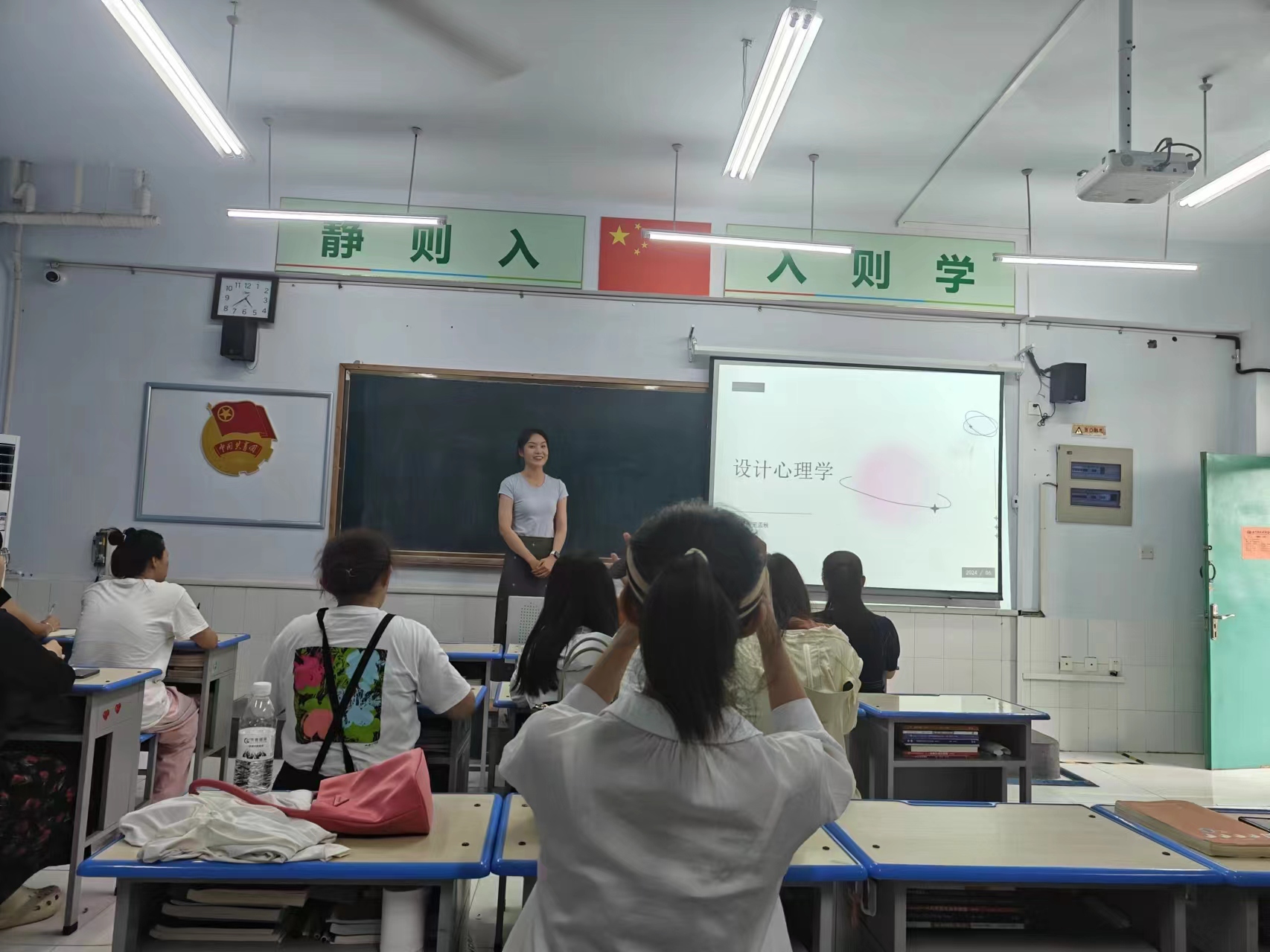 少妇被又大又粗又爽久久