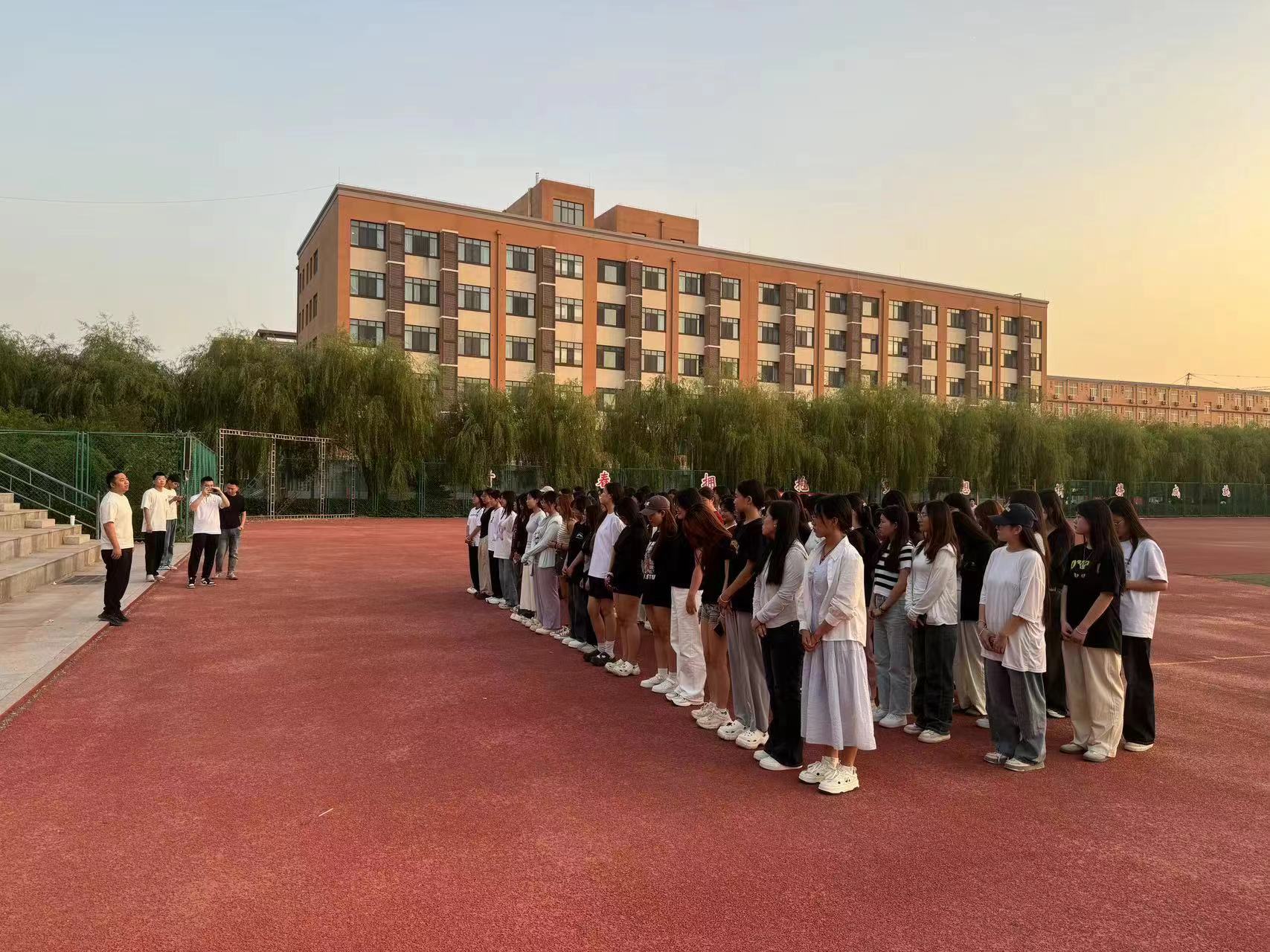 少妇被又大又粗又爽久久