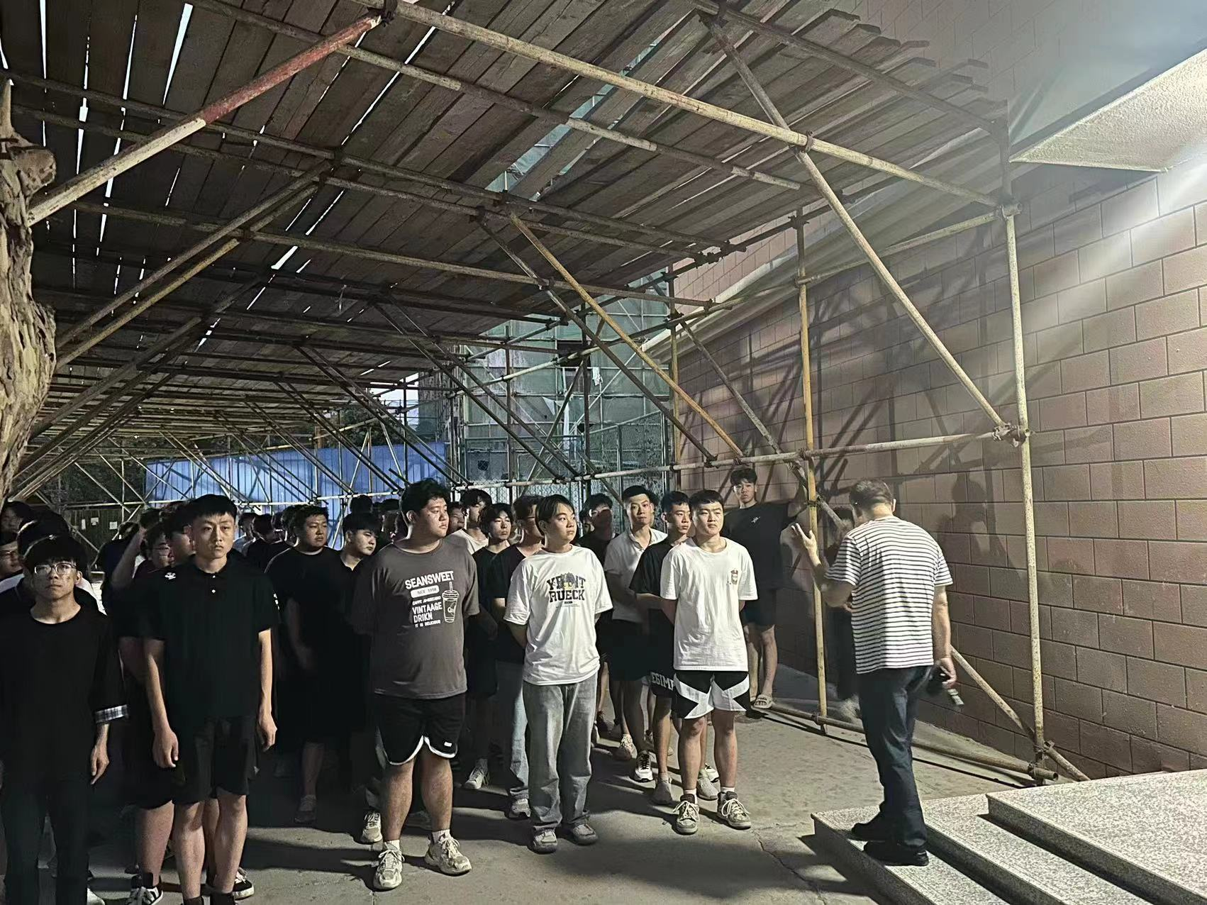 少妇被又大又粗又爽久久