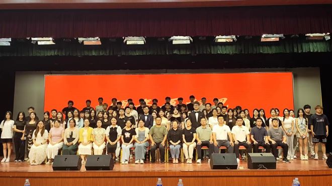 少妇被又大又粗又爽久久